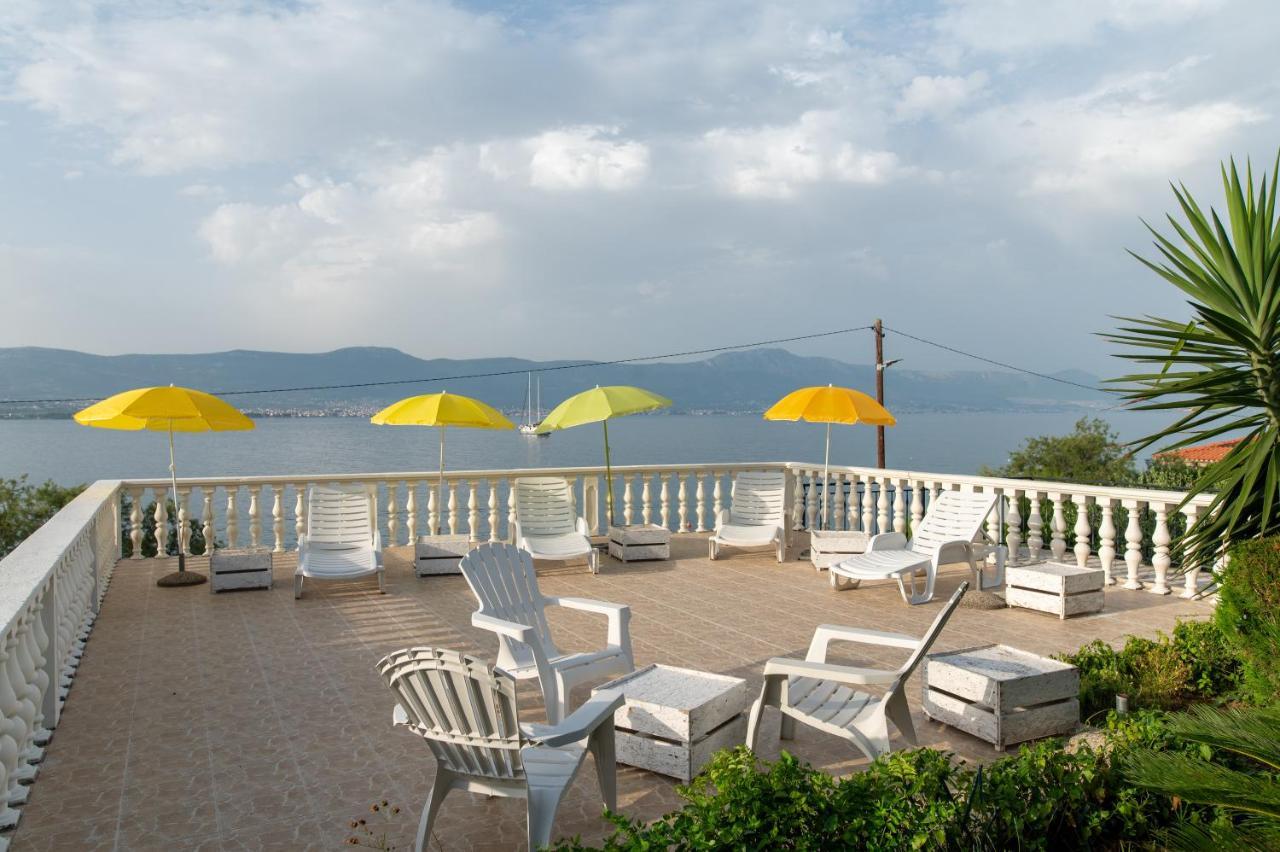 Villa Fjaba - By The Sea - With The Big Terraces & Great Sea View Trogir Exterior foto